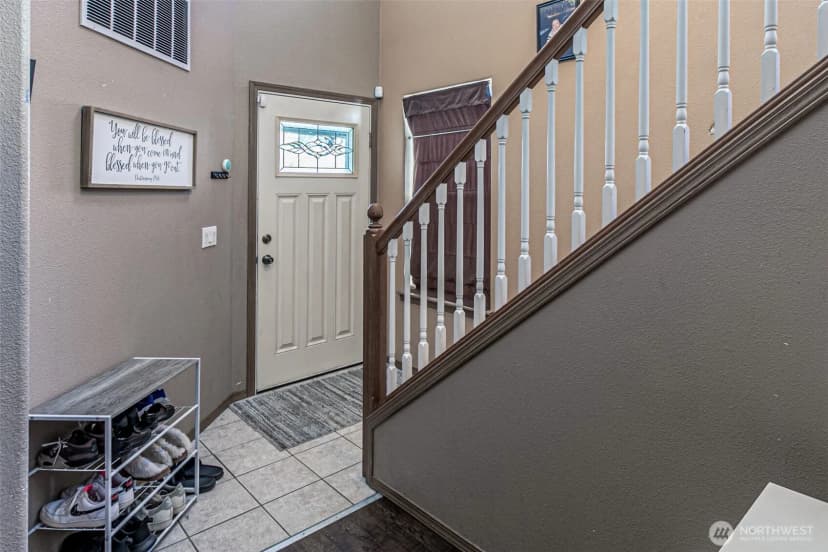 Property photo for 10710 185th Avenue E, Bonney Lake photo 4