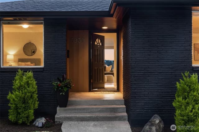 Property photo for 5930 Wilson Avenue S, Seattle photo 2