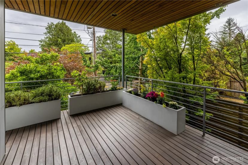 Property photo for 2112 N 46th Street, Seattle photo 15