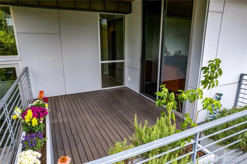 Property photo for 2112 N 46th Street, Seattle photo 16