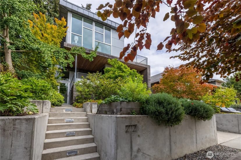 Property photo for 2112 N 46th Street, Seattle photo 39