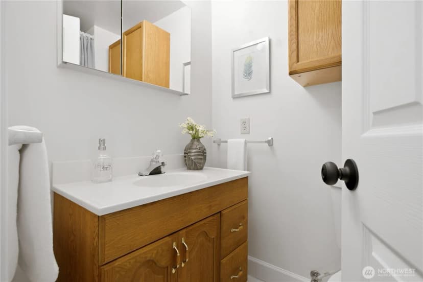 Property photo for 12221 8th Avenue Nw, Seattle photo 32