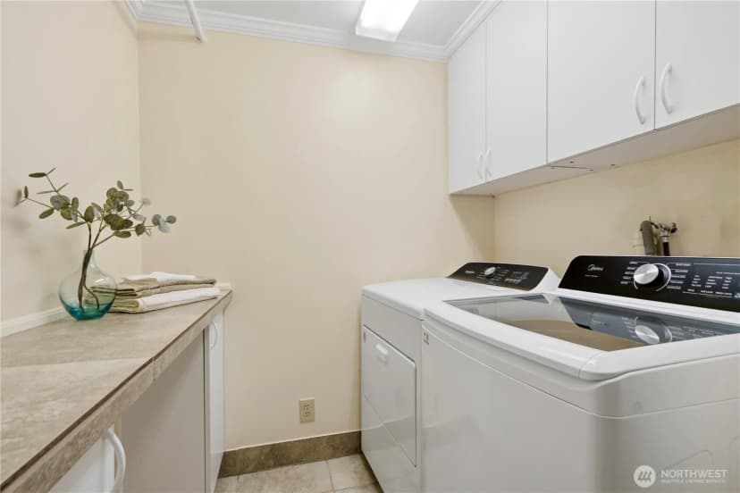 Property photo for 12221 8th Avenue Nw, Seattle photo 29