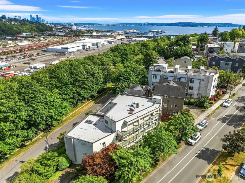 Property photo for 2334 Thorndyke Avenue W #301, Seattle photo 33