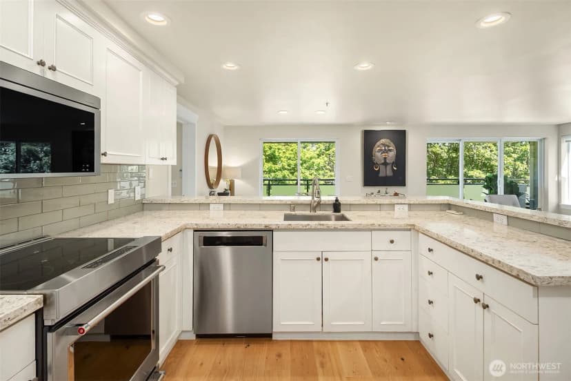 Property photo for 2334 Thorndyke Avenue W #301, Seattle photo 19