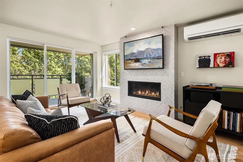 Property photo for 2334 Thorndyke Avenue W #301, Seattle photo 12