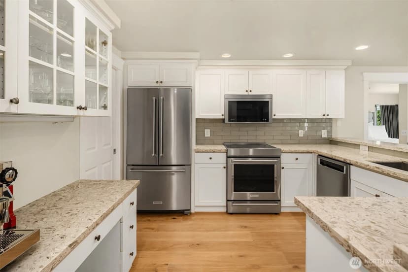 Property photo for 2334 Thorndyke Avenue W #301, Seattle photo 20