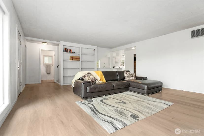 Property photo for 1445 Mt Baker Highway, Bellingham photo 5