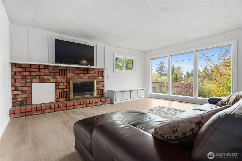 Property photo for 1445 Mt Baker Highway, Bellingham photo 4