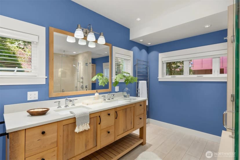 Property photo for 6575 Ne Honeysuckle Lane, Bainbridge Island photo 19