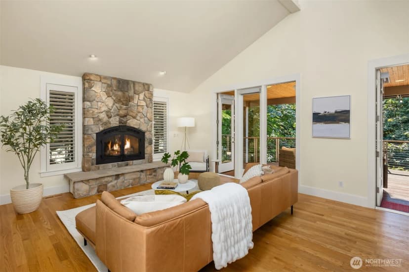 Property photo for 6575 Ne Honeysuckle Lane, Bainbridge Island photo 7