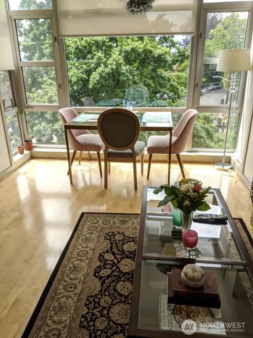 Property photo for 720 Queen Anne Avenue N #401, Seattle photo 3