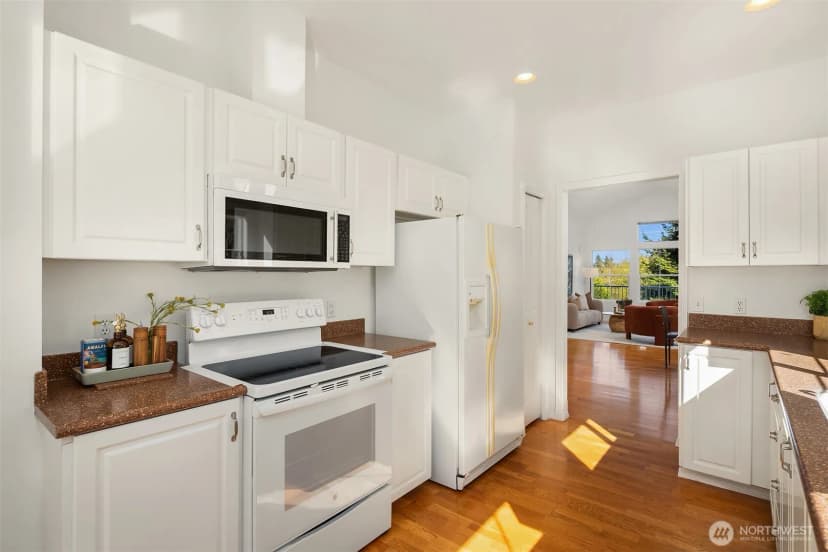 Property photo for 5299 164th Avenue Se #6-2, Bellevue photo 15