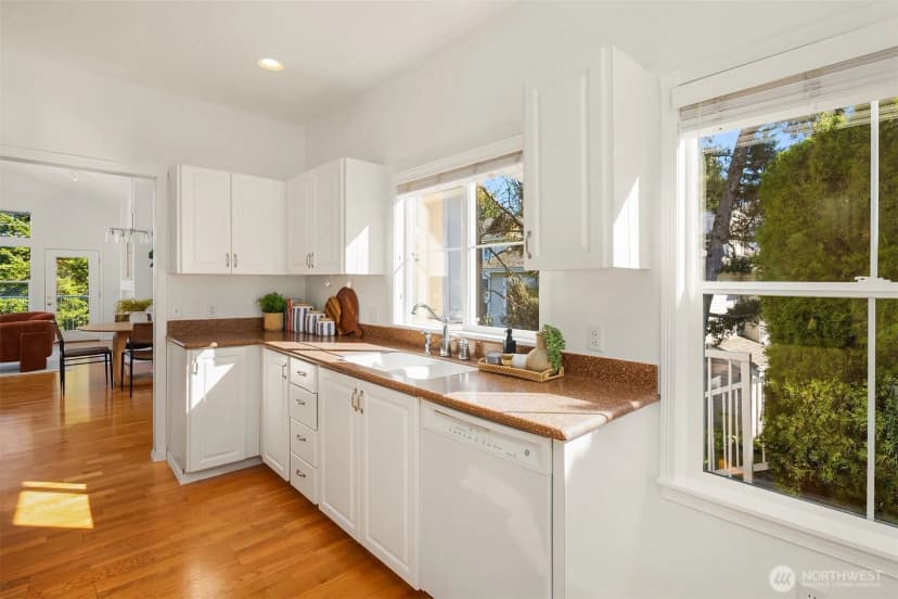 Property photo for 5299 164th Avenue Se #6-2, Bellevue photo 16