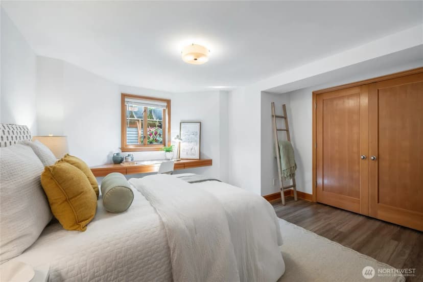 Property photo for 7702 Sunnyside Avenue N, Seattle photo 22