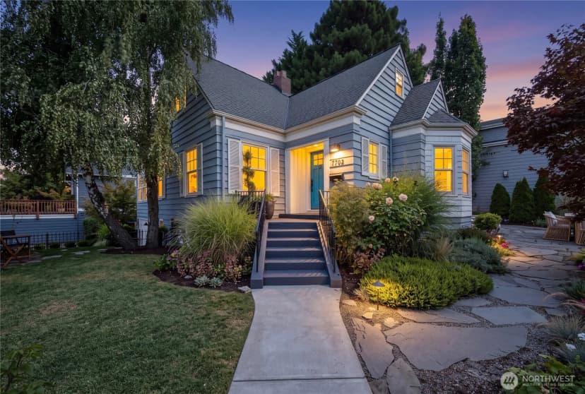 Property photo for 7702 Sunnyside Avenue N, Seattle