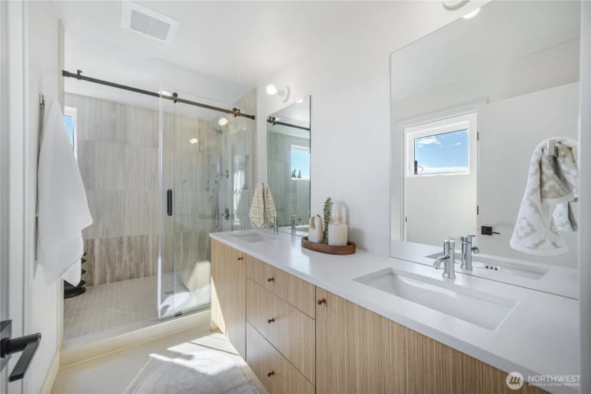 Property photo for 524 N 86th Street, Seattle photo 20