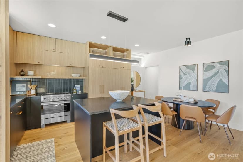 Property photo for 524 N 86th Street, Seattle photo 10