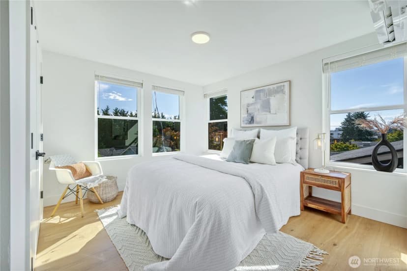 Property photo for 524 N 86th Street, Seattle photo 12