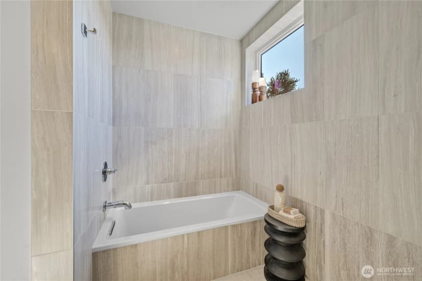 Property photo for 524 N 86th Street, Seattle photo 21