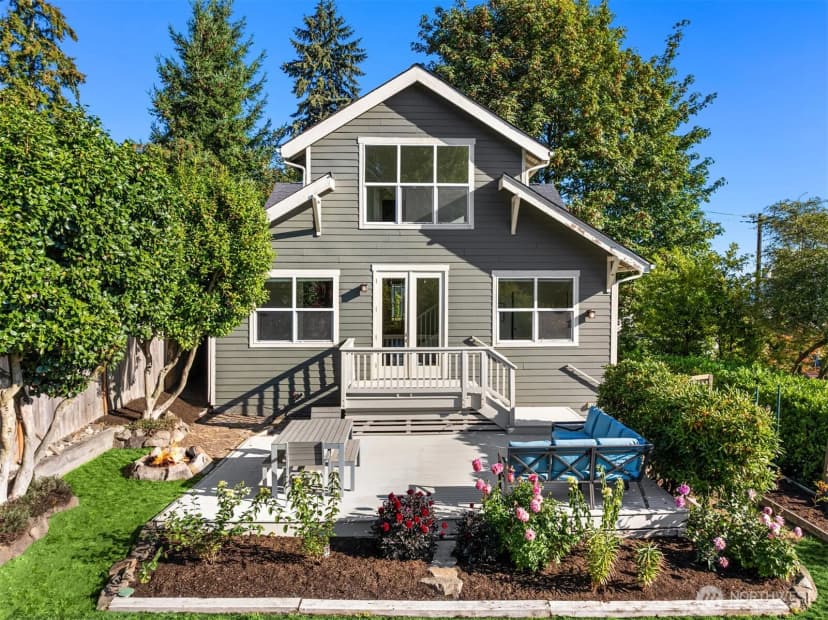 Property photo for 2313 E Mercer Street, Seattle photo 31