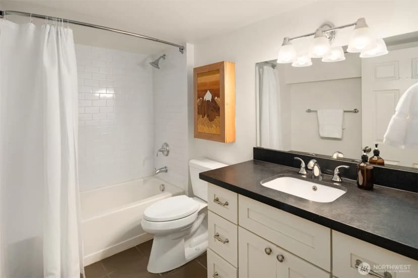 Property photo for 2313 E Mercer Street, Seattle photo 29