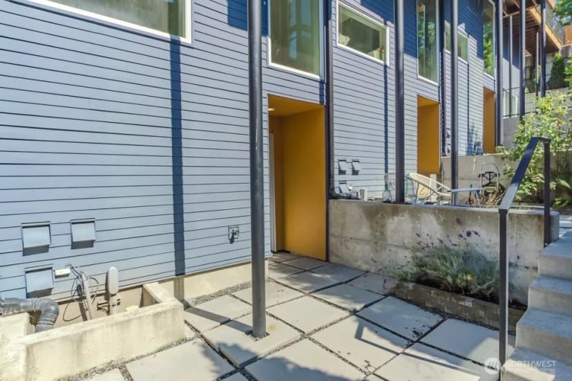Property photo for 2513 13th Avenue S #e, Seattle photo 20