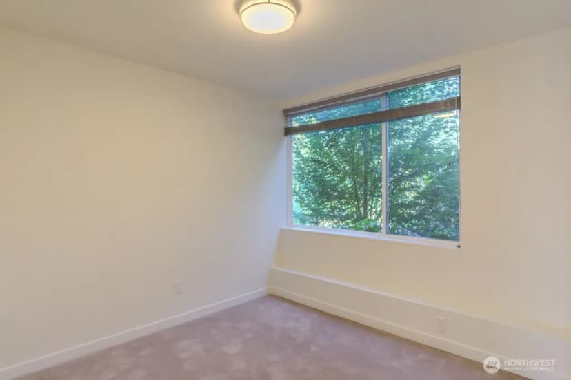 Property photo for 2513 13th Avenue S #e, Seattle photo 14