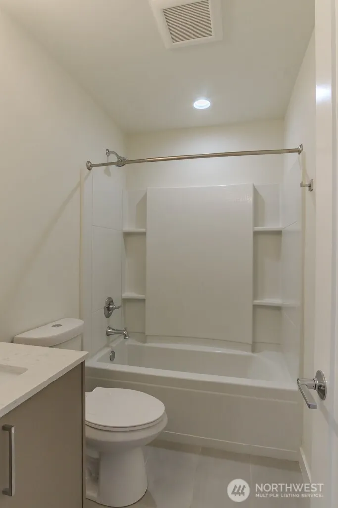 Property photo for 2513 13th Avenue S #e, Seattle photo 18