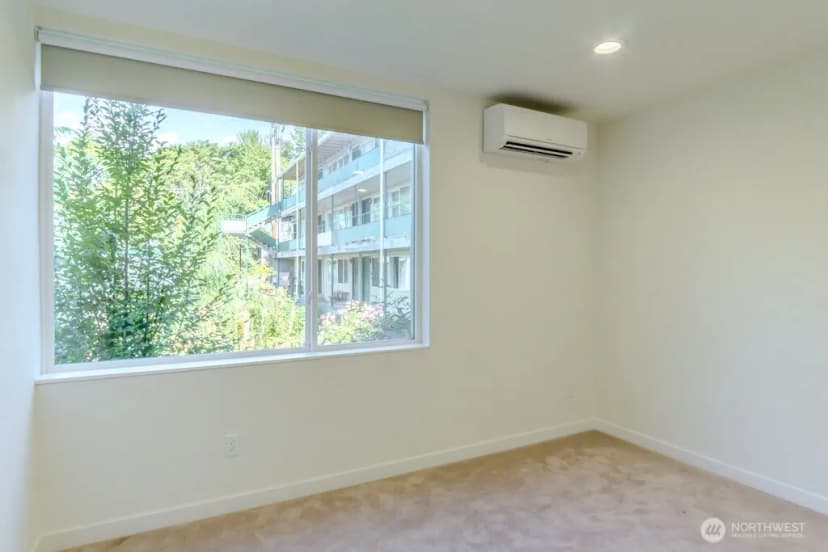 Property photo for 2513 13th Avenue S #e, Seattle photo 7