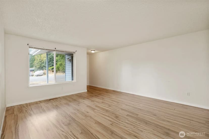 Property photo for 760 Nw Firglade Drive, Bremerton photo 6