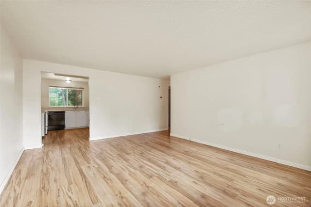 Property photo for 760 Nw Firglade Drive, Bremerton photo 4