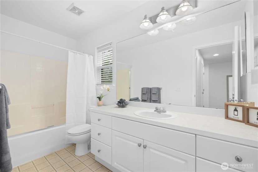 Property photo for 22526 Se 12th Place, Sammamish photo 30