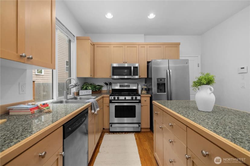 Property photo for 22526 Se 12th Place, Sammamish photo 14