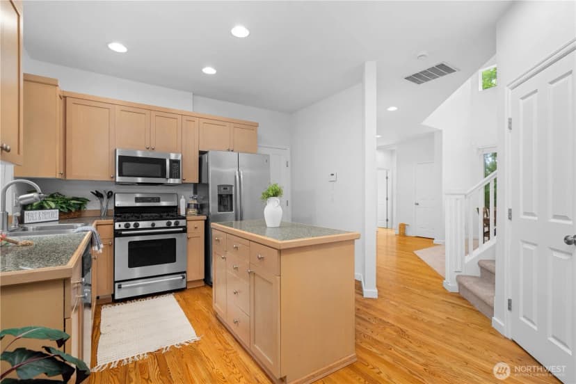 Property photo for 22526 Se 12th Place, Sammamish photo 13