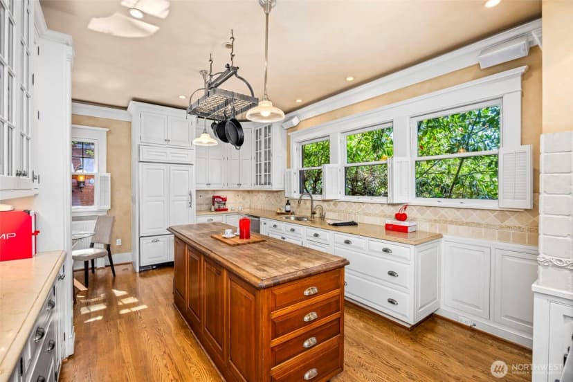 Property photo for 2218 E Prospect Street, Seattle photo 13