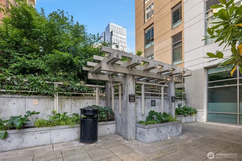 Property photo for 900 Lenora Street #w200, Seattle photo 29