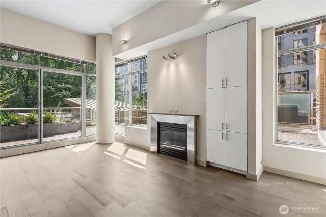 Property photo for 900 Lenora Street #w200, Seattle photo 4