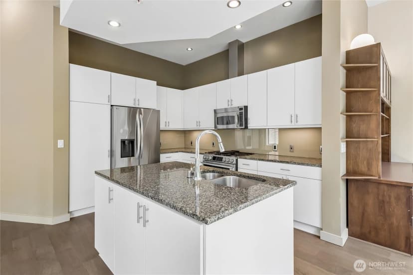 Property photo for 900 Lenora Street #w200, Seattle photo 10