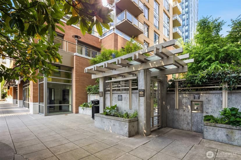 Property photo for 900 Lenora Street #w200, Seattle photo 26