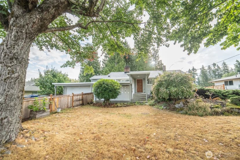 Property photo for 17220 129th Avenue Se, Renton