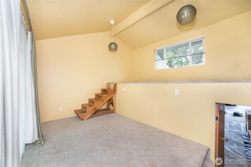 Property photo for 17220 129th Avenue Se, Renton photo 33