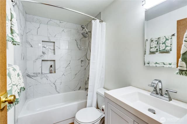 Property photo for 19802 3rd Avenue Nw #c31, Poulsbo photo 5