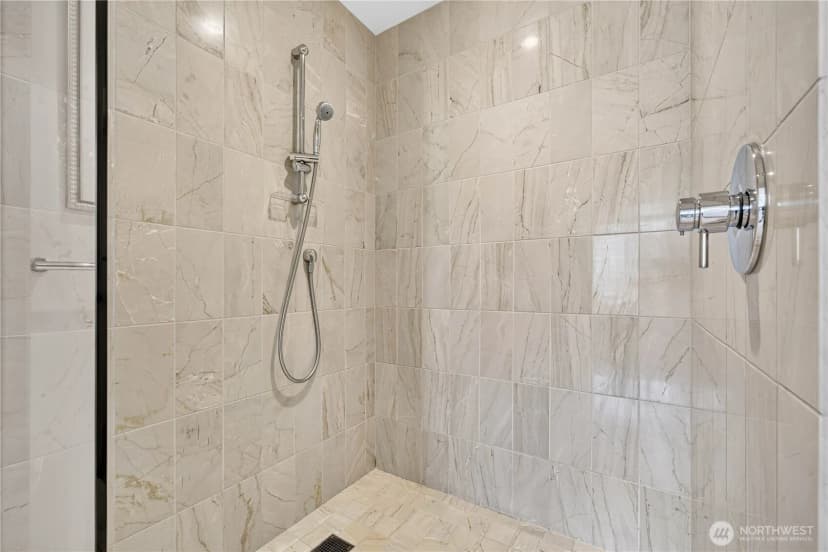 Property photo for 500 106th Avenue Ne #2103, Bellevue photo 15