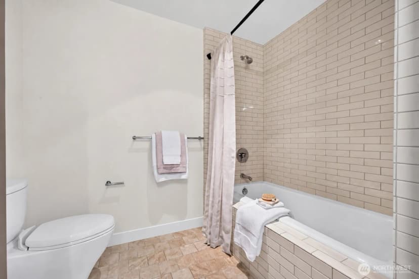 Property photo for 500 106th Avenue Ne #2103, Bellevue photo 21