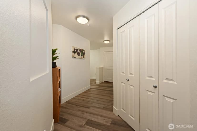 Property photo for 12534 15th Avenue Ne #36, Seattle photo 6