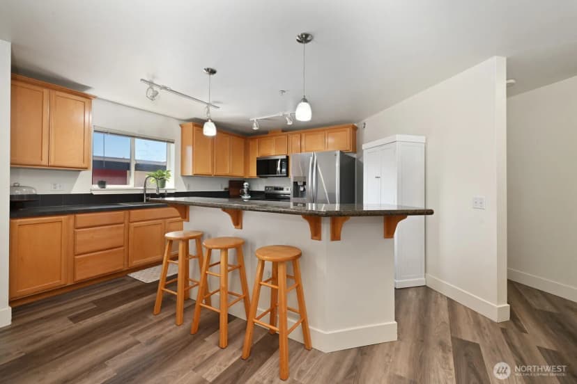 Property photo for 12534 15th Avenue Ne #36, Seattle photo 7