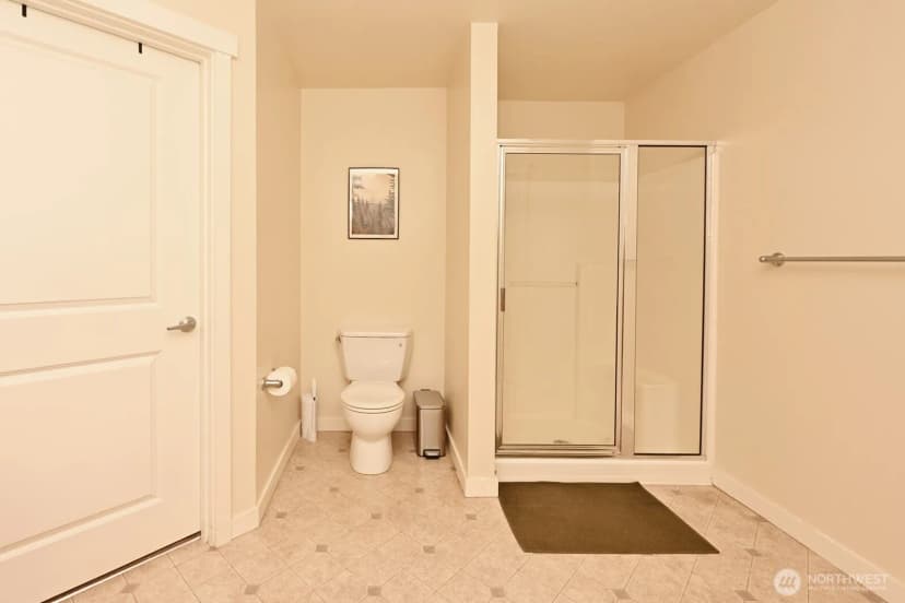 Property photo for 12534 15th Avenue Ne #36, Seattle photo 23