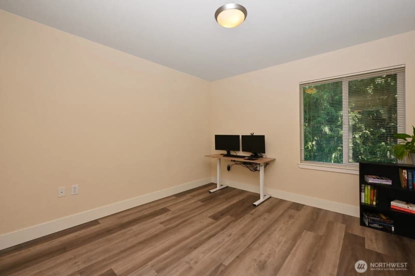 Property photo for 12534 15th Avenue Ne #36, Seattle photo 26