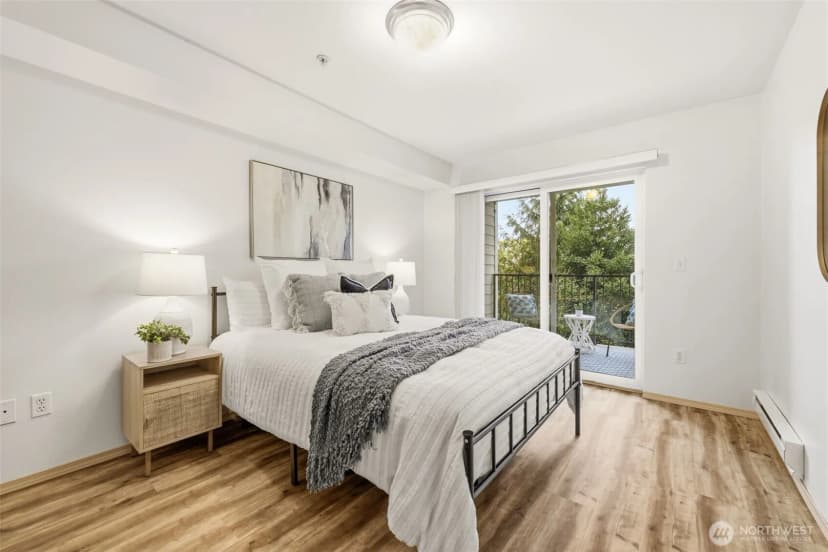 Property photo for 9057 Greenwood Avenue N #102, Seattle photo 11